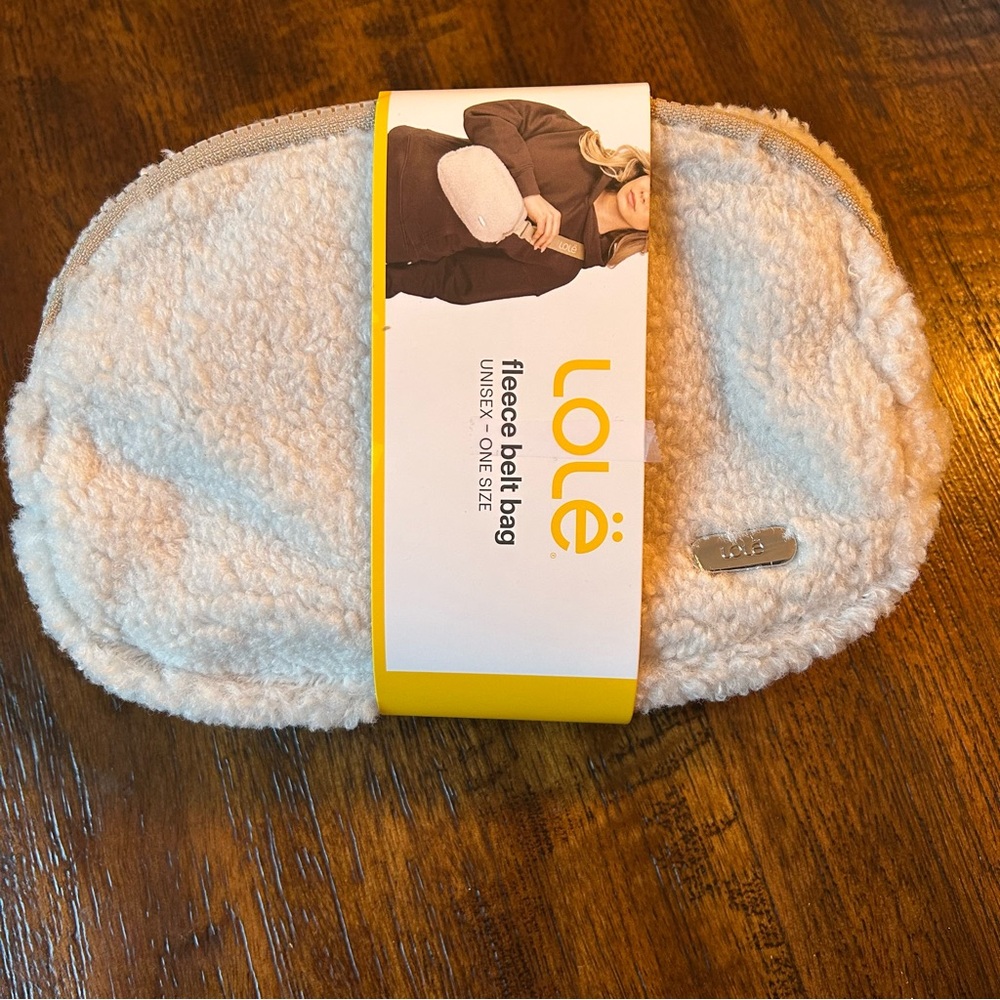 Lole Beige Fleece Belt Bag 7.5” X 5.25 Zip Up Adjustable Strap
